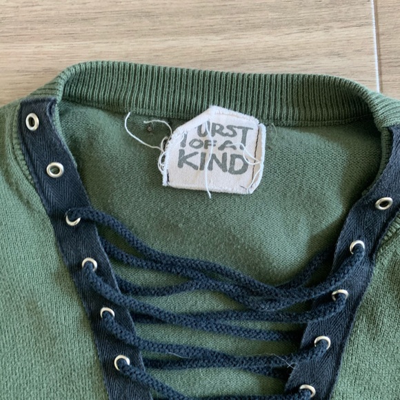 Sweater - Picture 3 of 3